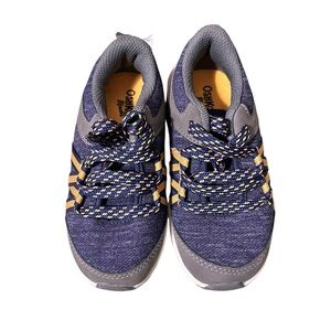 OshKosh B'gosh Boy’s Sympson-8 Sneakers Size 9